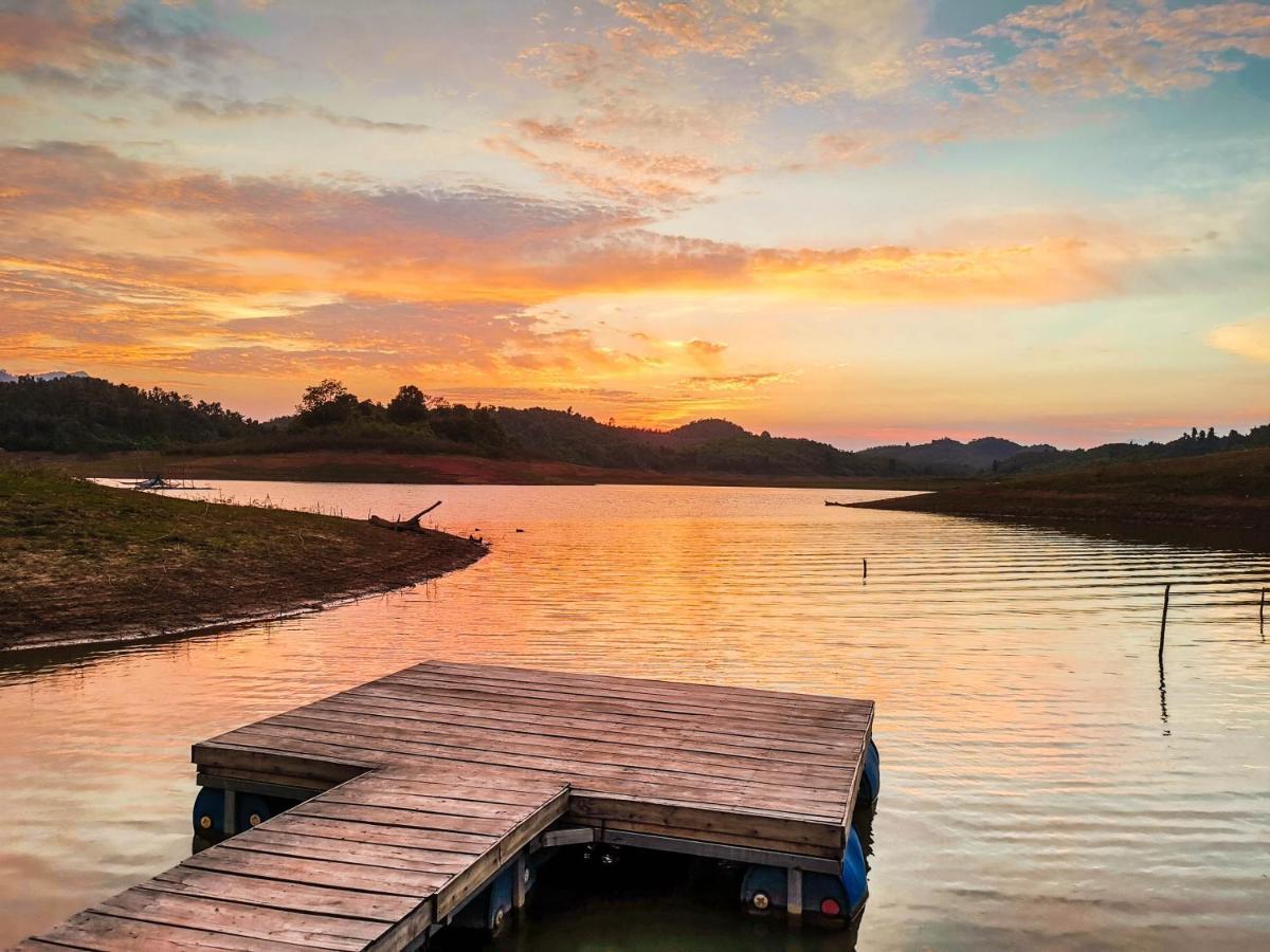 Sunset Nam Ngum resort Vang Vieng Exterior foto